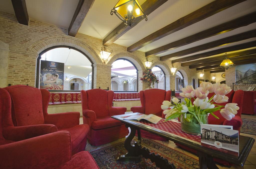 Le Gole Ristorante & Resort Celano Exterior photo